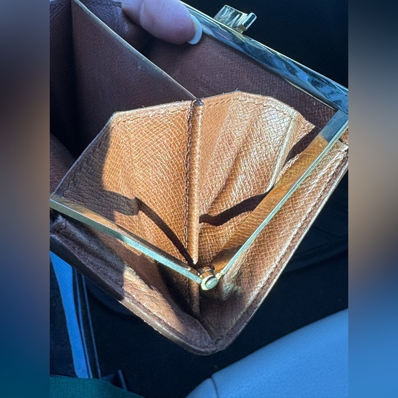 Louis Vuitton kiss-lock, "French Purse" style wallet - Picture 6 of 8